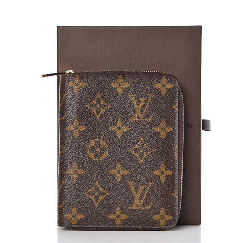 louis vuitton passport holder women's|louis vuitton passport holder review.